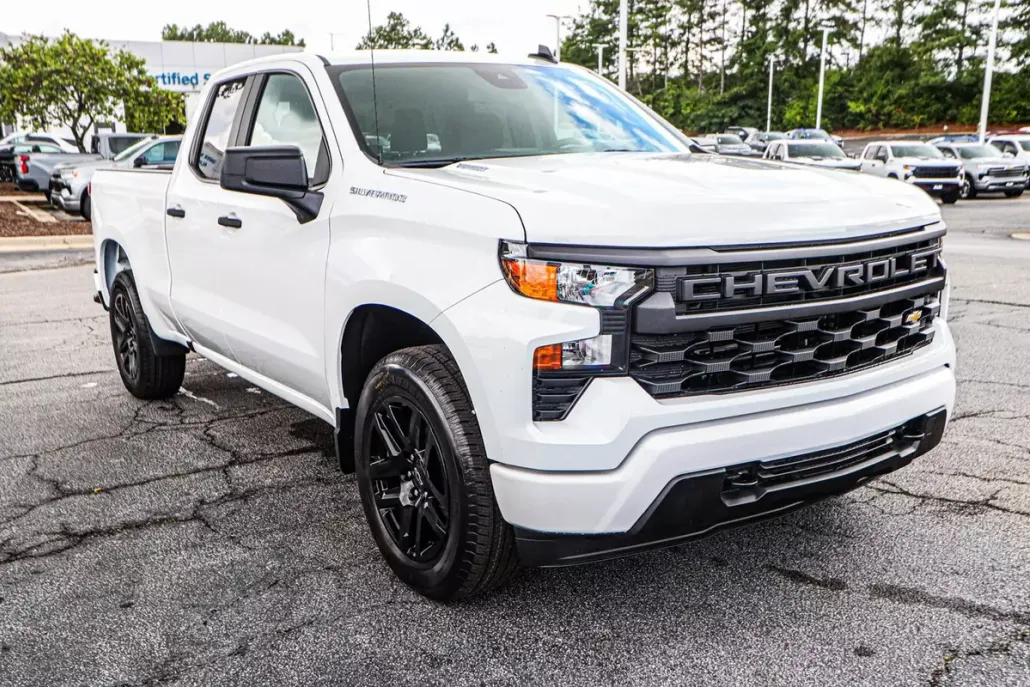 2026 Chevrolet Silverado 1500 Custom photo 1