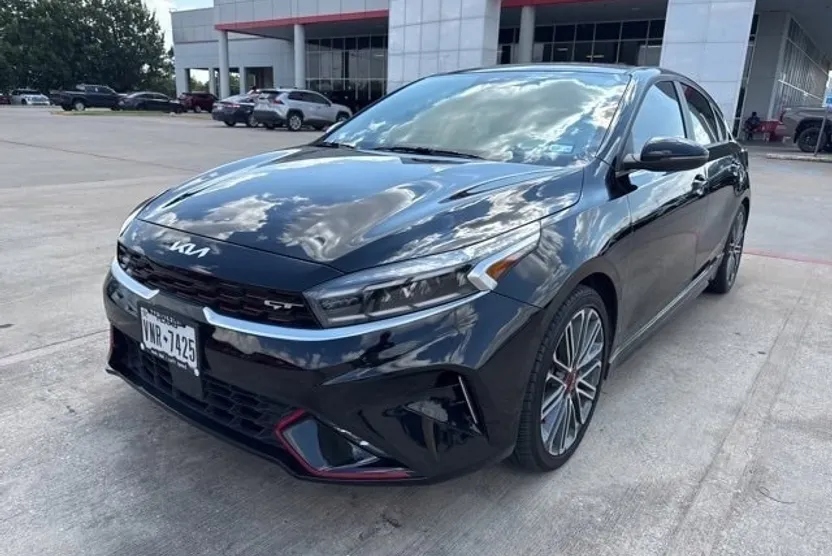 2024 Kia Forte GT photo 1