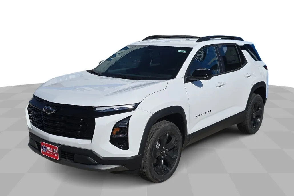2025 Chevrolet Equinox LT photo 1