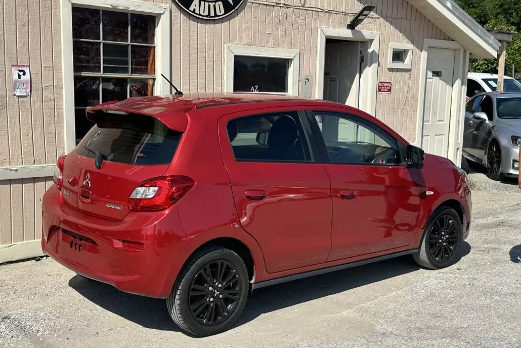 2019 Mitsubishi Mirage GT photo 1