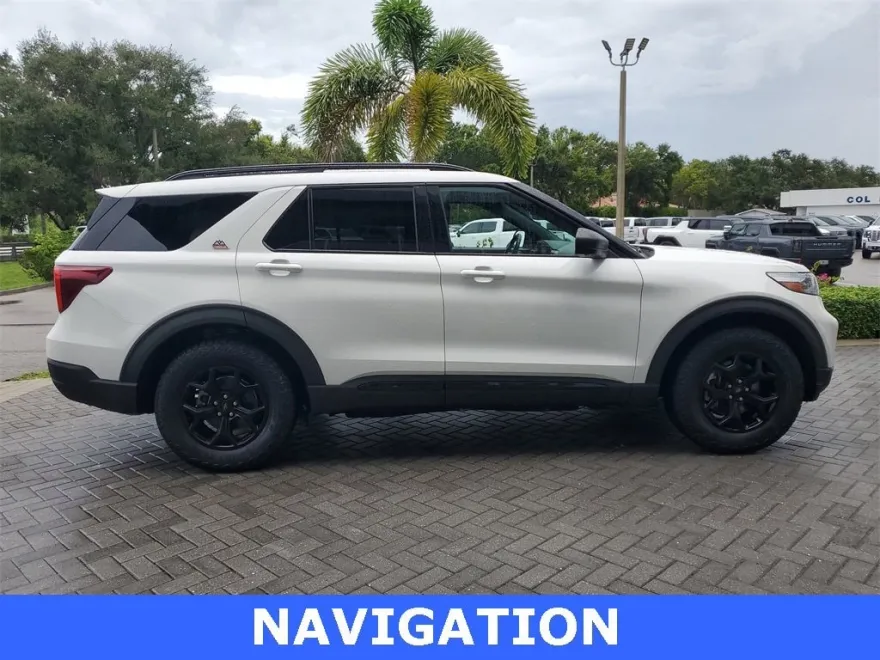 2022 Ford Explorer Timberline photo 1