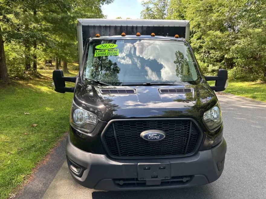 2020 Ford Transit Cutaway Chassis photo 1