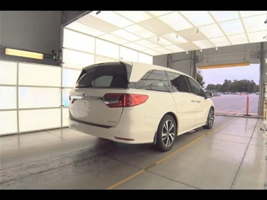 2019 Honda Odyssey Elite photo 1