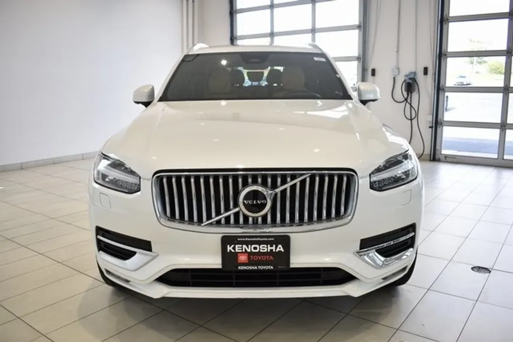 2023 Volvo XC90 Ultimate photo 1