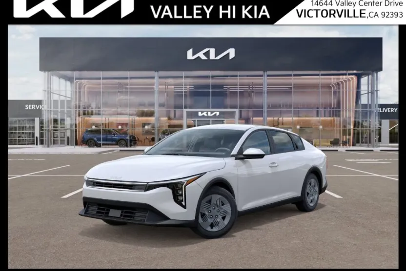 2025 Kia K4 LX photo 1