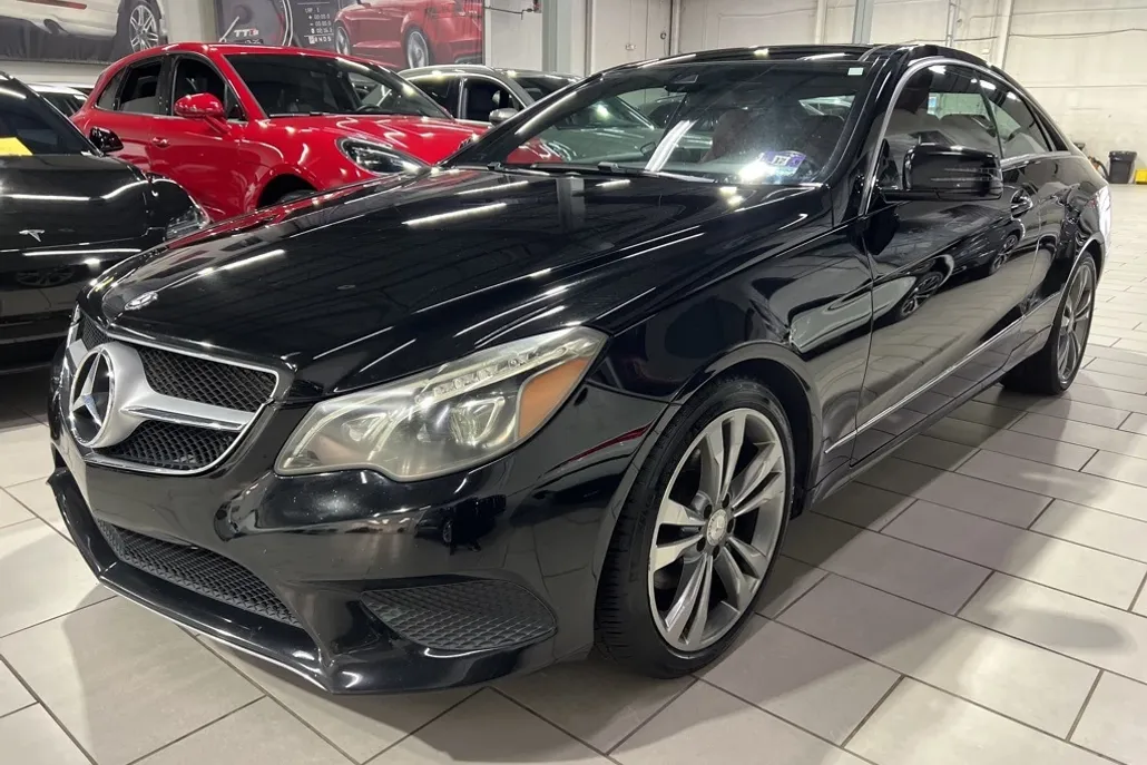2016 Mercedes Benz E 400 4MATIC photo 1