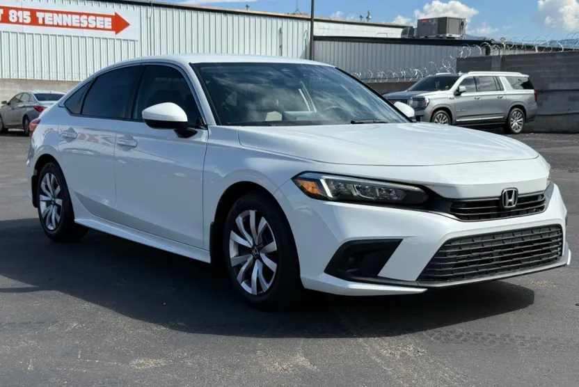 2022 Honda Civic LX photo 1