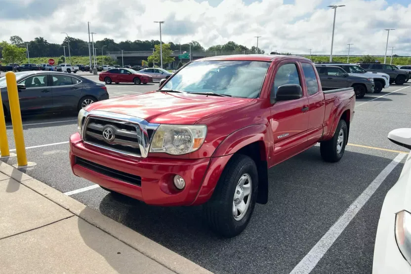 2010 Toyota Tacoma 4x4 Access Cab V6 photo 1