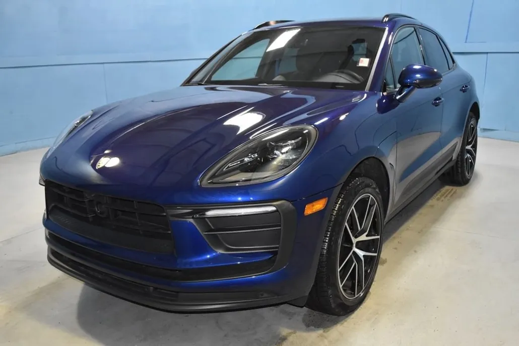 2024 Porsche Macan Base photo 1