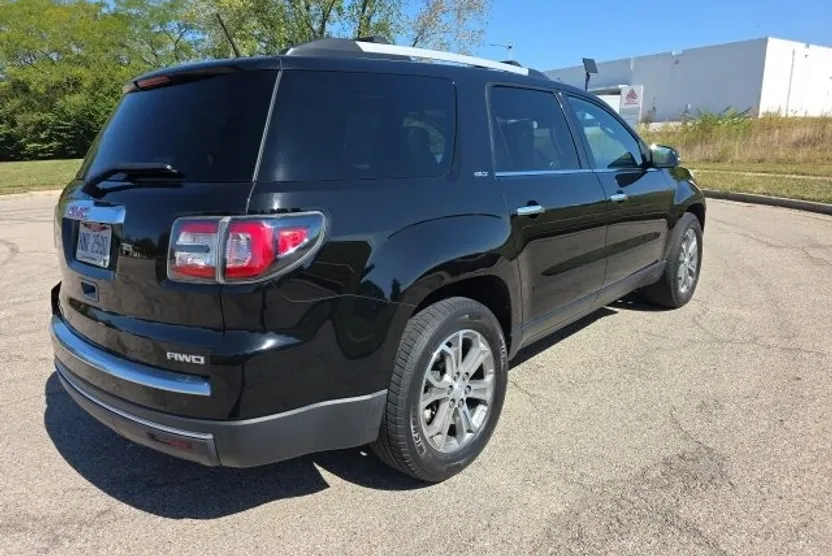 2016 Gmc Acadia SLT photo 1