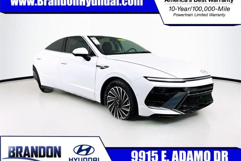 2025 Hyundai Sonata Hybrid Limited photo 1