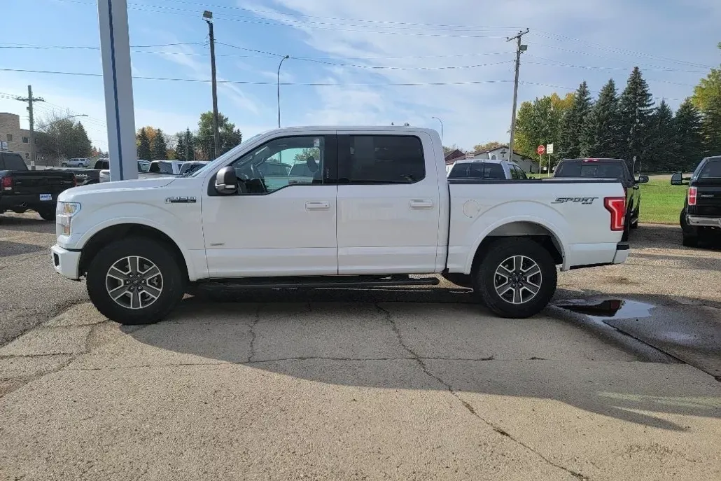 2016 Ford F-150 XLT photo 1