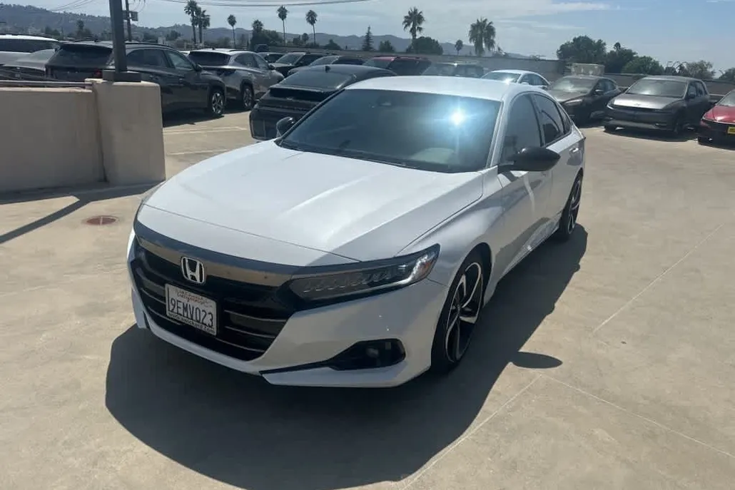 2022 Honda Accord Sport 1.5T photo 1