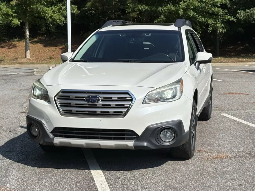 2017 Subaru Outback 2.5i Limited photo 1