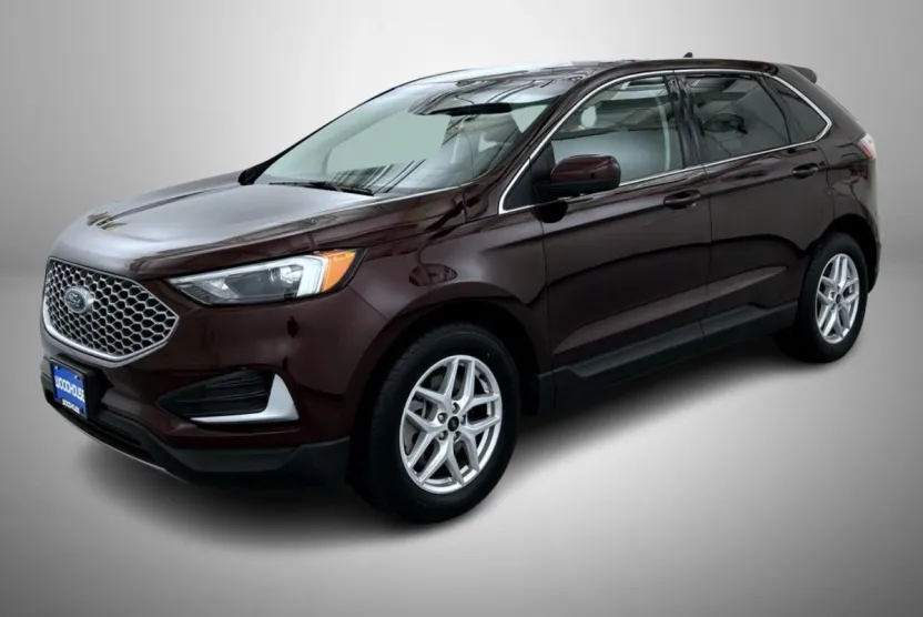 2024 Ford Edge SEL photo 1