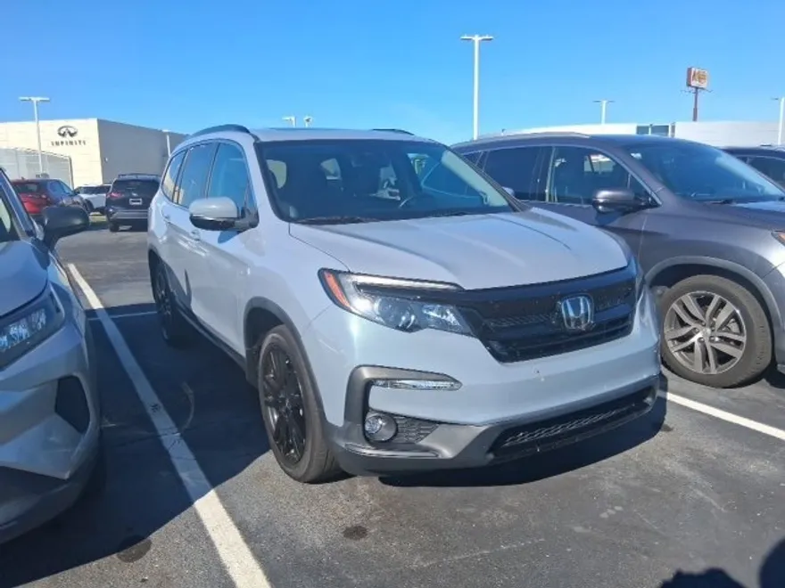 2022 Honda Pilot Special Edition photo 1