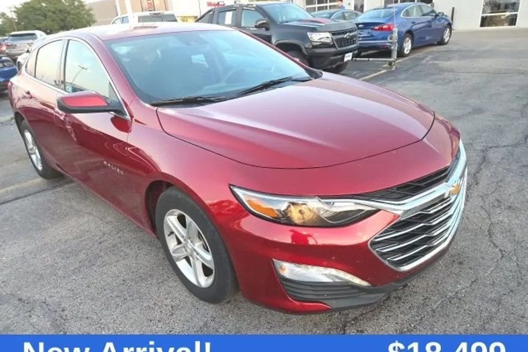 2024 Chevrolet Malibu 1LT photo 1