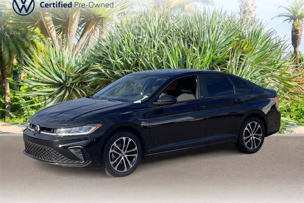 2025 Volkswagen Jetta 1.5T Sport photo 1