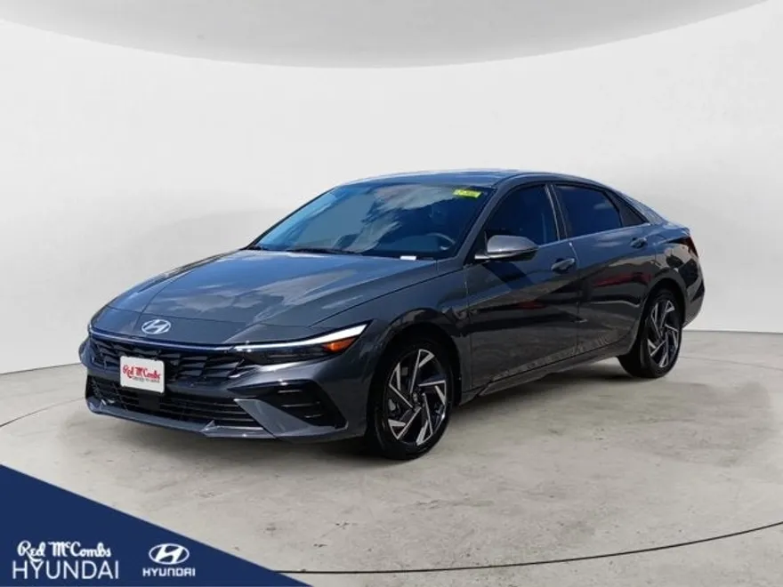 2025 Hyundai Elantra Limited photo 1