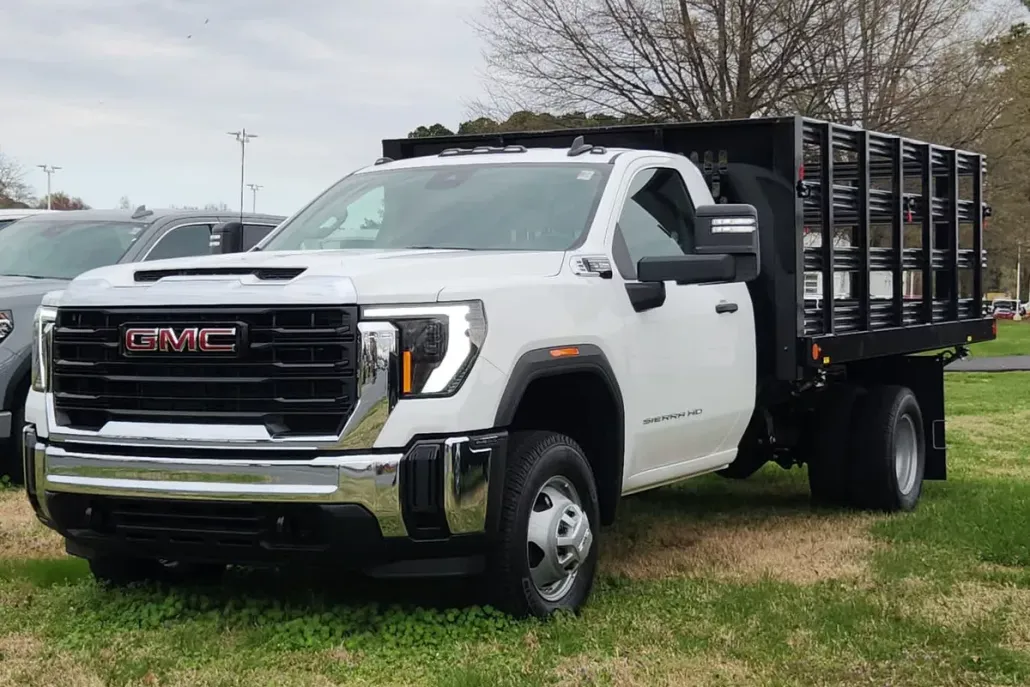 2025 Gmc Sierra 3500 HD Pro photo 1
