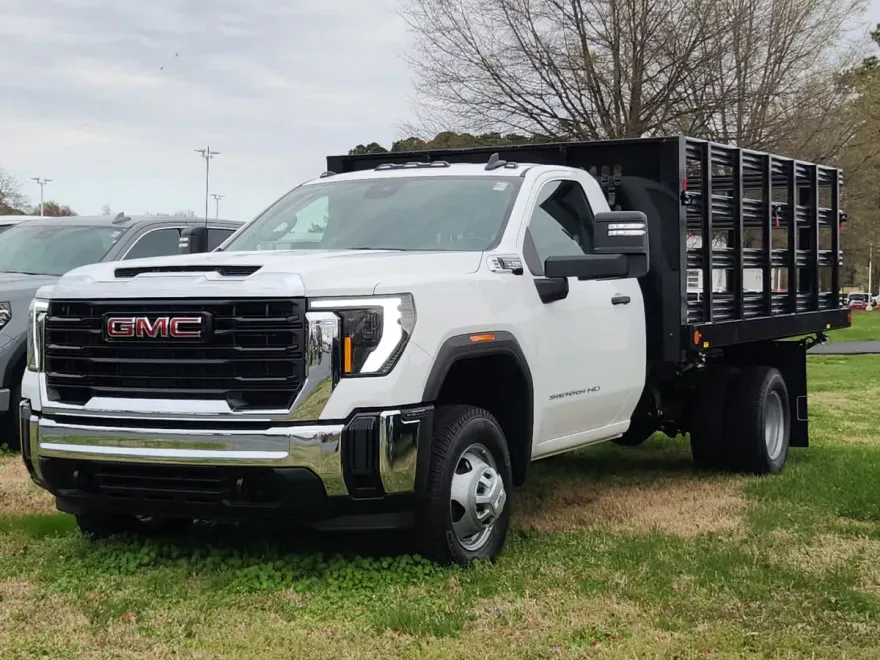 2025 Gmc Sierra 3500 HD Pro photo 1