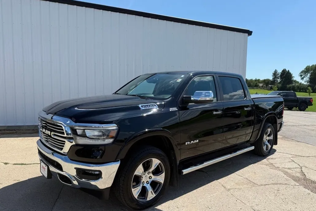 2020 Ram 1500 Laramie photo 1