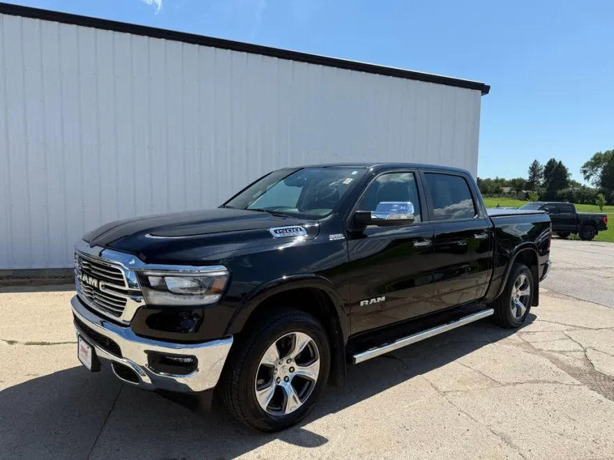 2020 Ram 1500 Laramie photo 1
