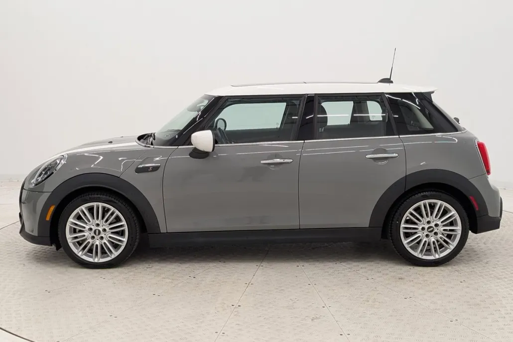 2023 Mini Cooper 4 Door Hardtop S photo 1