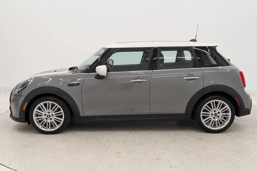 2023 Mini Cooper 4 Door Hardtop S photo 1