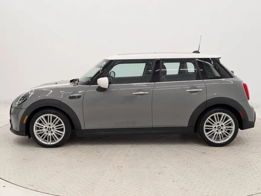 2023 Mini Cooper 4 Door Hardtop S photo 1