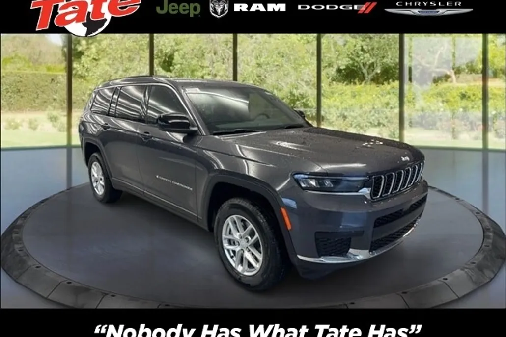 2025 Jeep Grand Cherokee Laredo photo 1