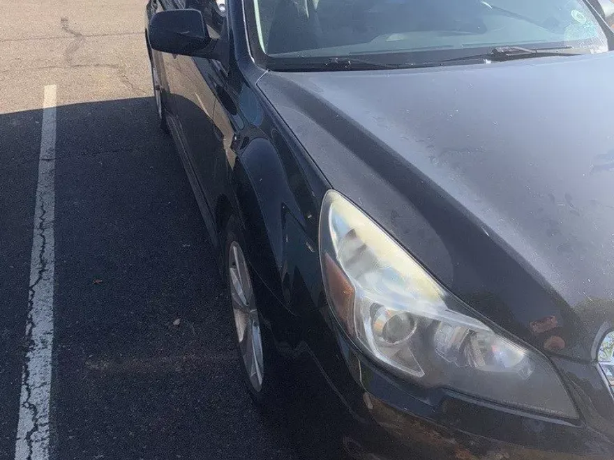 2013 Subaru Legacy 3.6R Limited photo 1