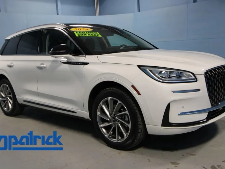 2024 Lincoln Corsair Grand Touring photo 1