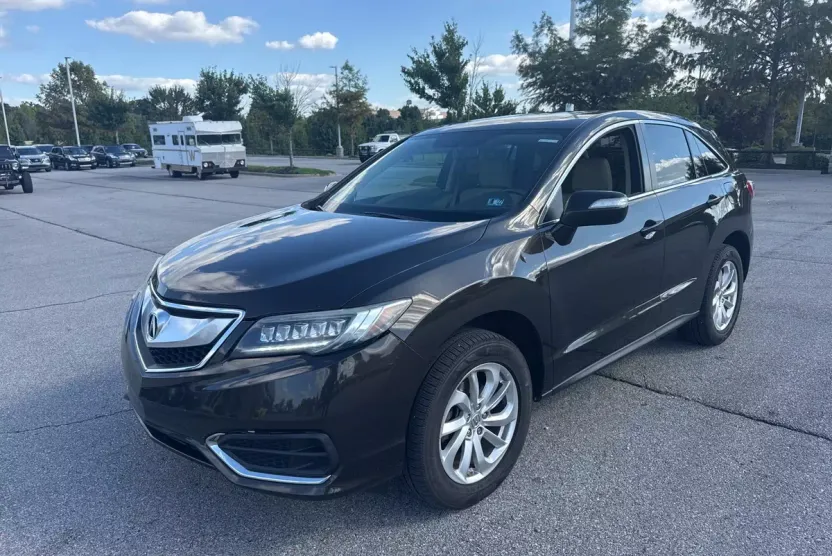 2016 Acura RDX Technology Plus photo 1