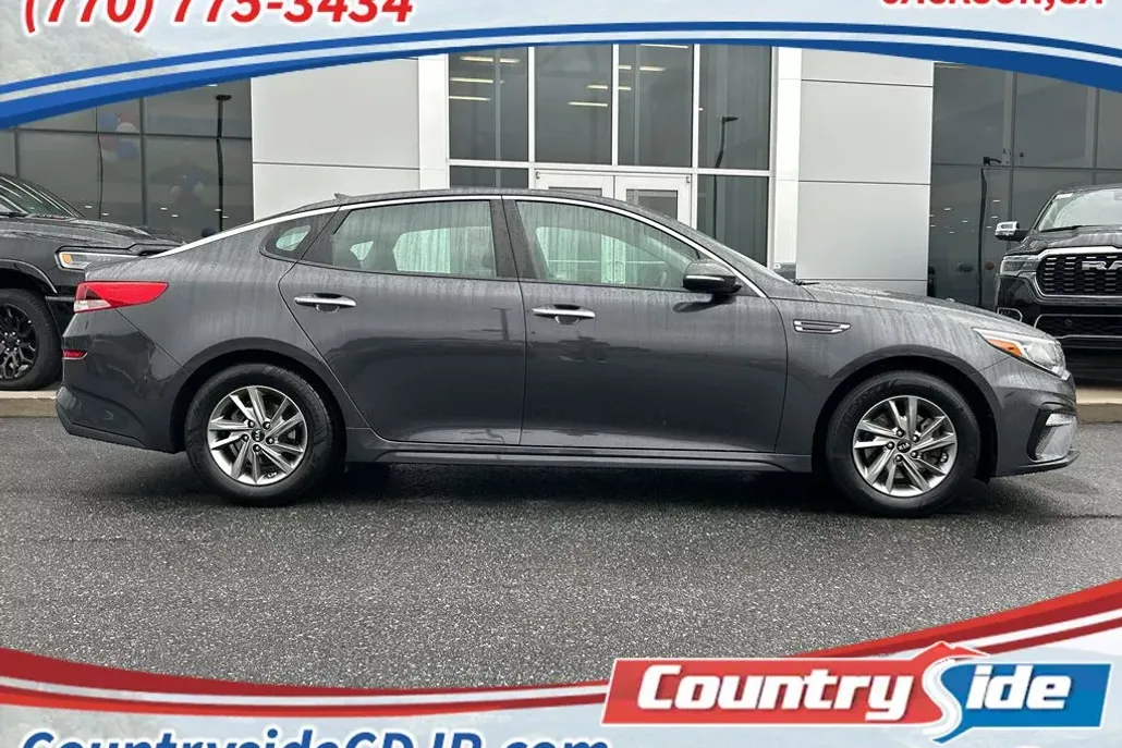 2019 Kia Optima LX photo 1