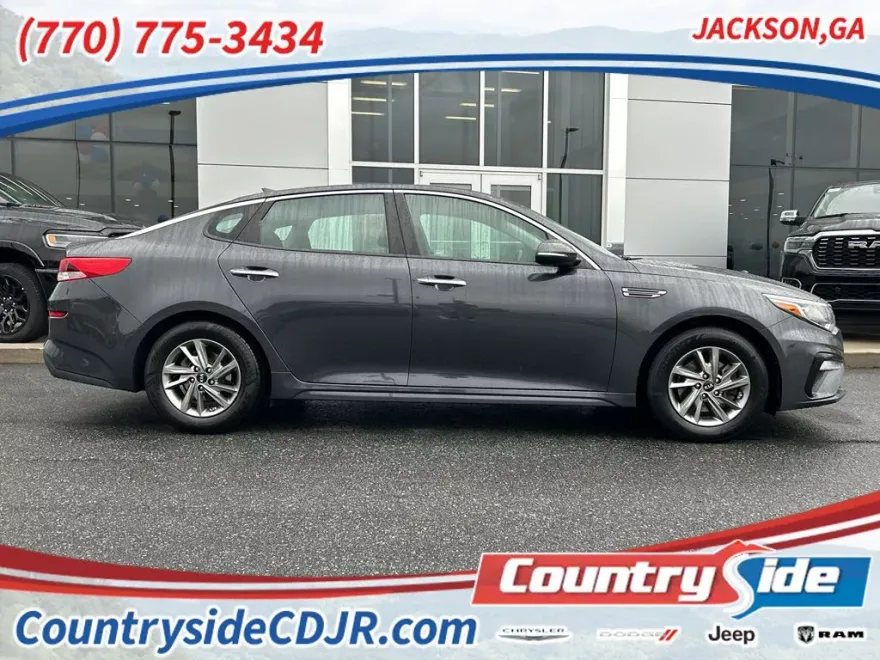 2019 Kia Optima LX photo 1