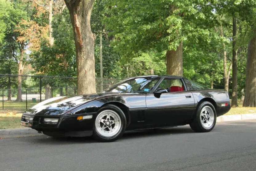 1987 Chevrolet Corvette photo 1