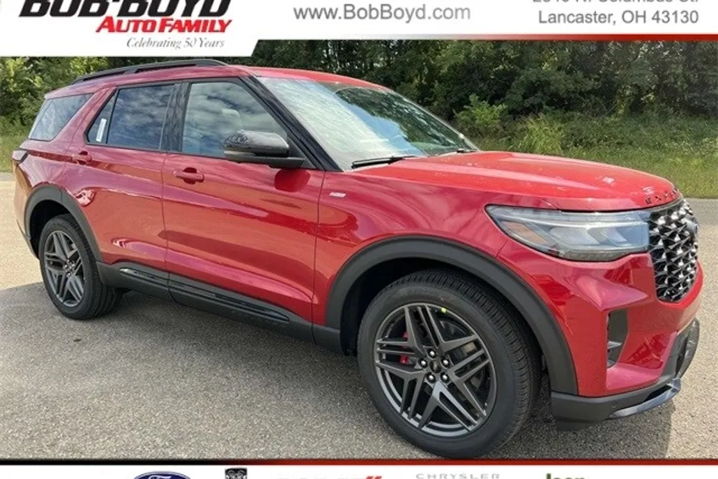 2025 Ford Explorer ST-Line photo 1