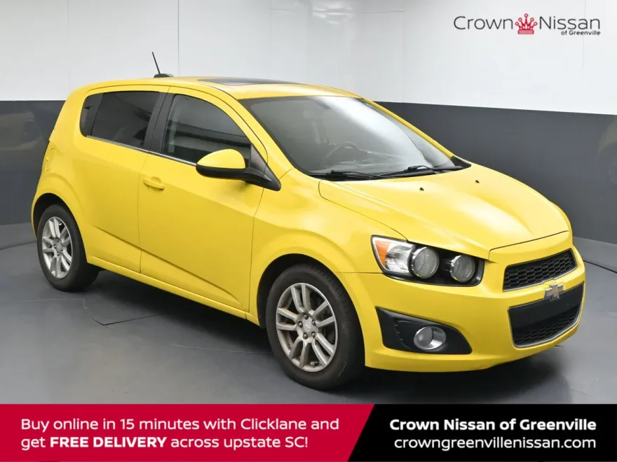 2016 Chevrolet Sonic LT photo 1