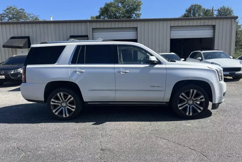 2018 Gmc Yukon Denali photo 1