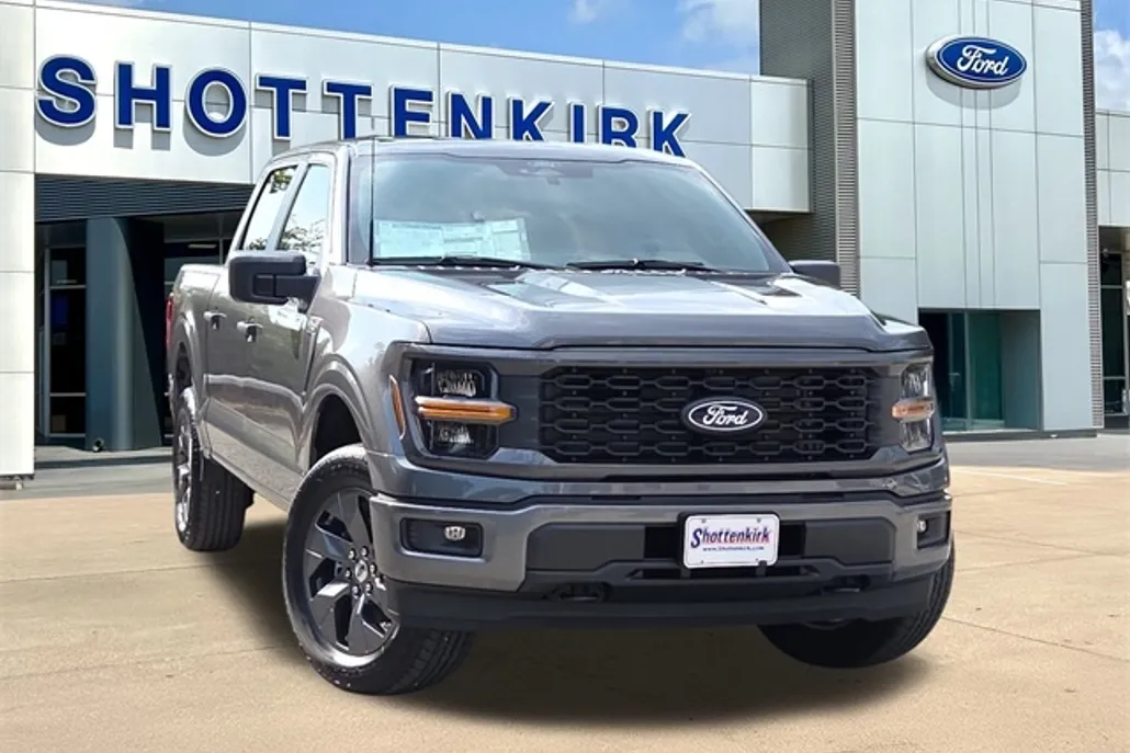 2025 Ford F-150 STX photo 1