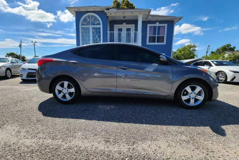 2013 Hyundai Elantra GLS Limited GS SE Tech photo 1