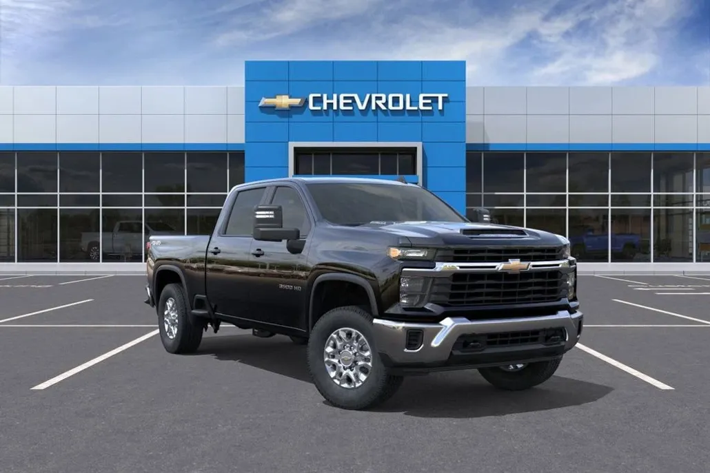 2026 Chevrolet Silverado 3500HD LT photo 1