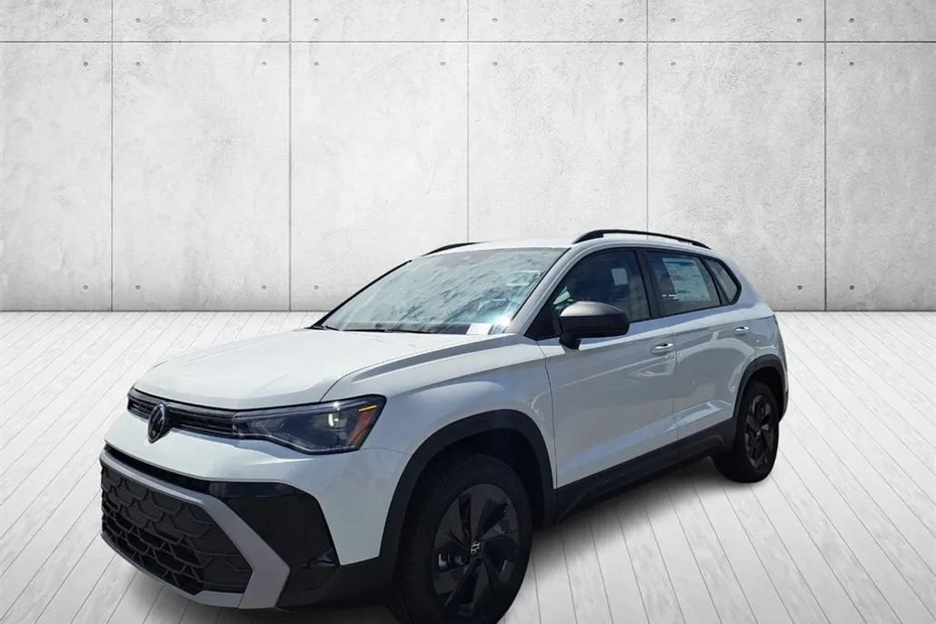2025 Volkswagen Taos S photo 1