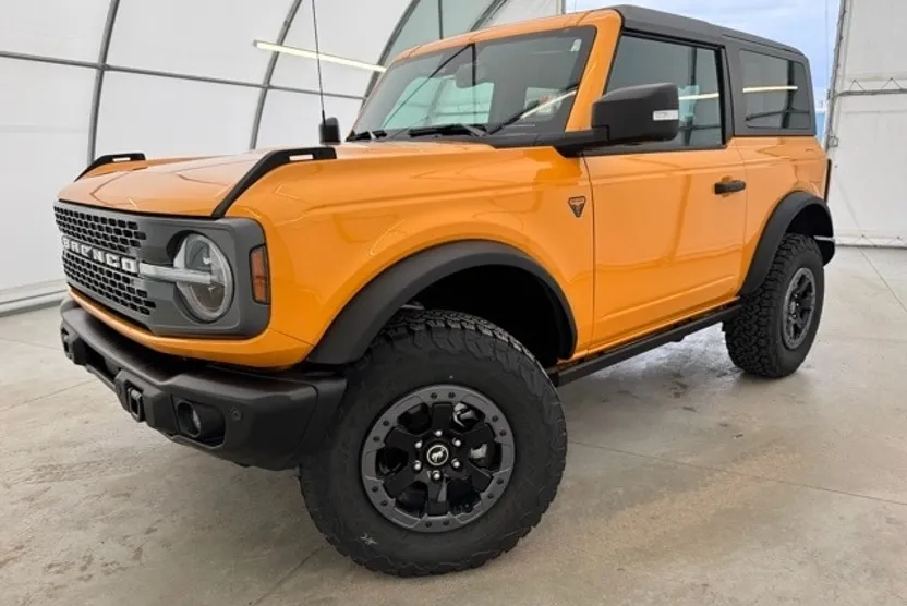 2022 Ford Bronco Badlands photo 1