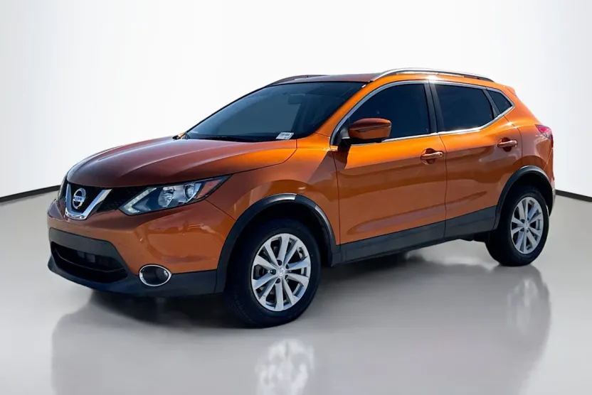 2017 Nissan Rogue Sport SV photo 1