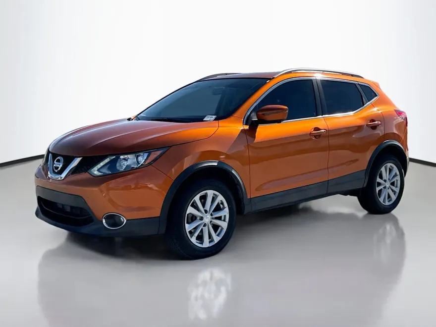 2017 Nissan Rogue Sport SV photo 1