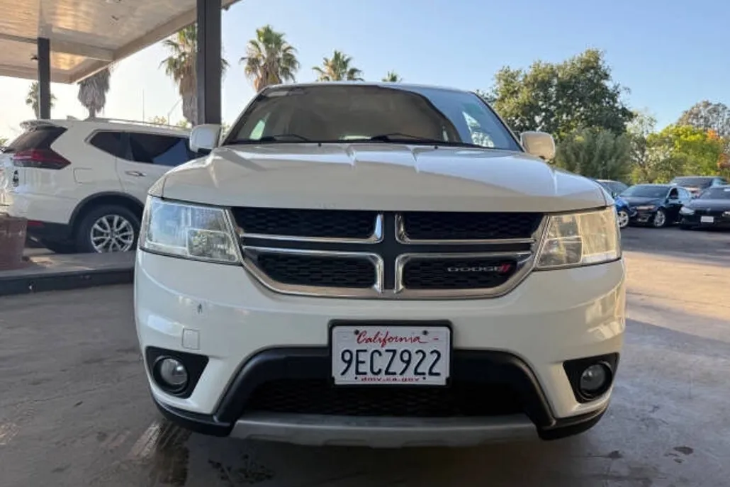 2013 Dodge Journey Crew photo 1