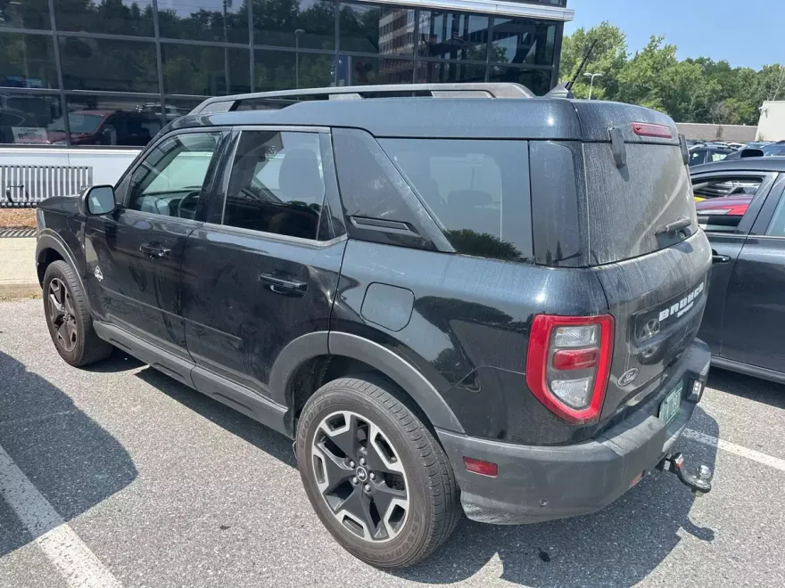 2021 Ford Bronco Sport Outer Banks photo 1