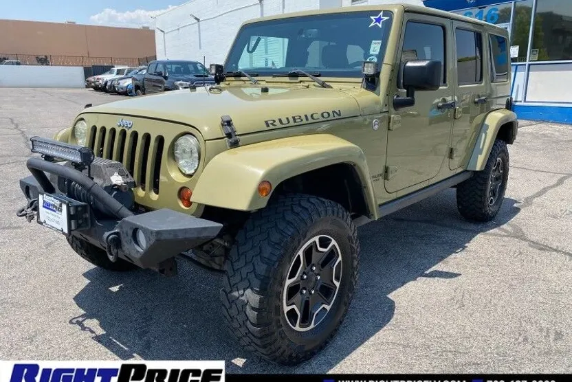 2013 Jeep Wrangler Unlimited Rubicon photo 1